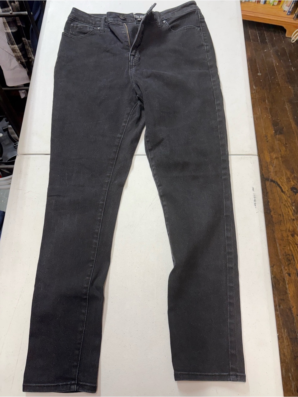 Women's Black Skinny Jeans — Stretch Slim Fit